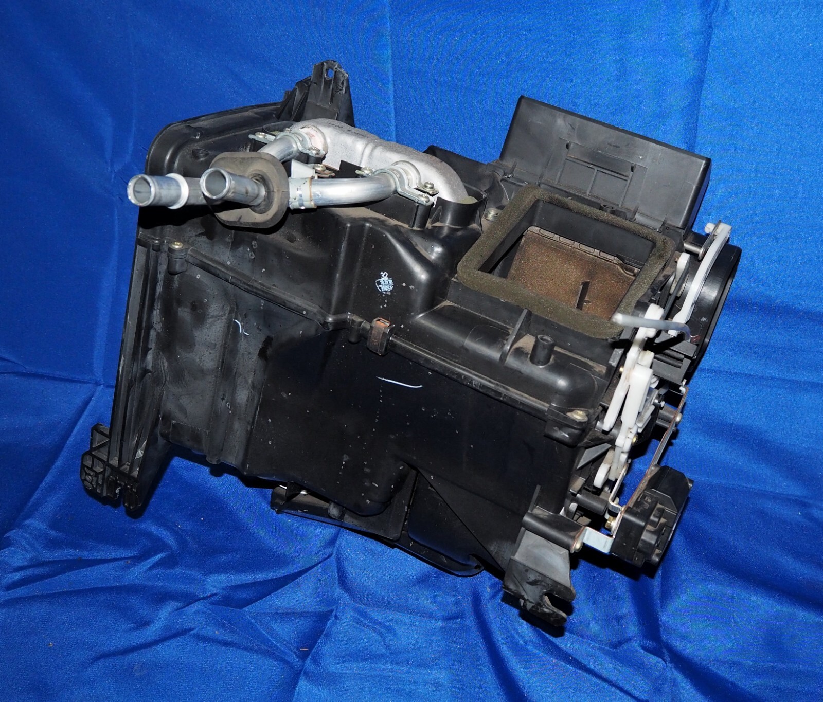 20022004 Toyota AC Evaporator Heater Core Box Assembly OEM W