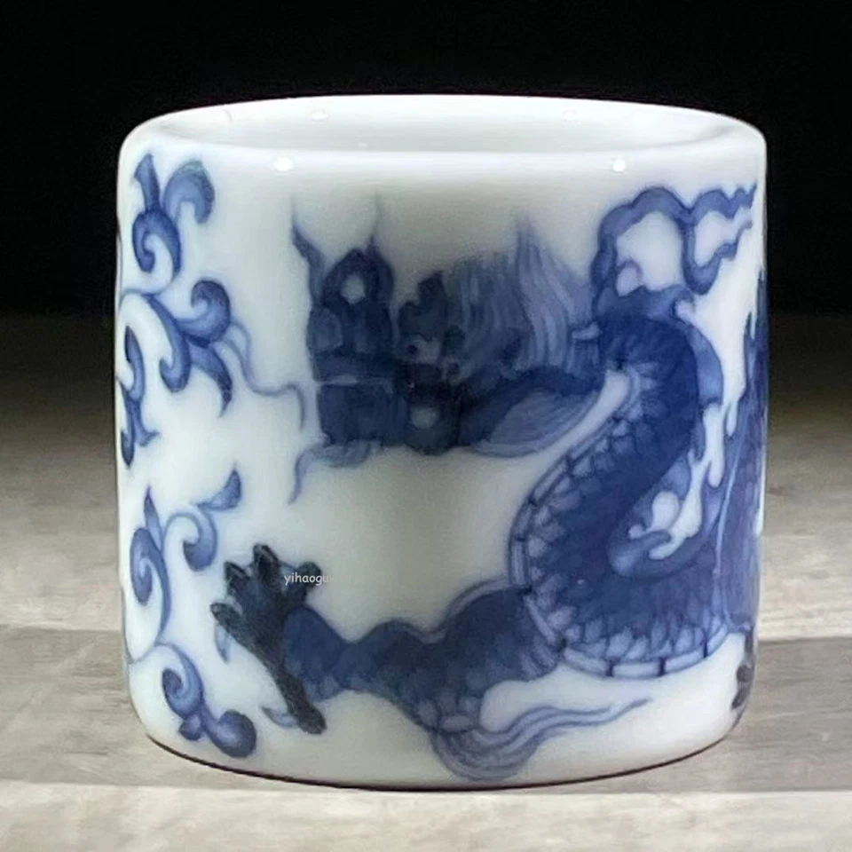 Anel de porcelana azul e branca artesanal chinês high-end - Imagem 3 de 4