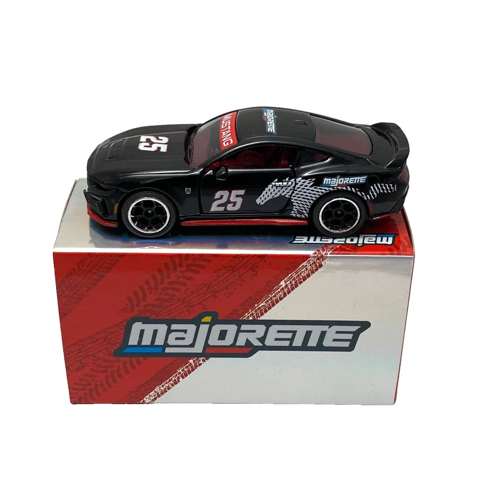 Ford Mustang Dark Horse Black Majorette 204E Diecast Car Toy Fair Car 2025 - Immagine 2 di 3