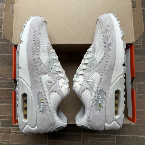 NEW Nike Air Max 90 Men's Sz US 13 UK 12 Light Iron One HF9383-001 Sneakers - Zdjęcie 2 z 12