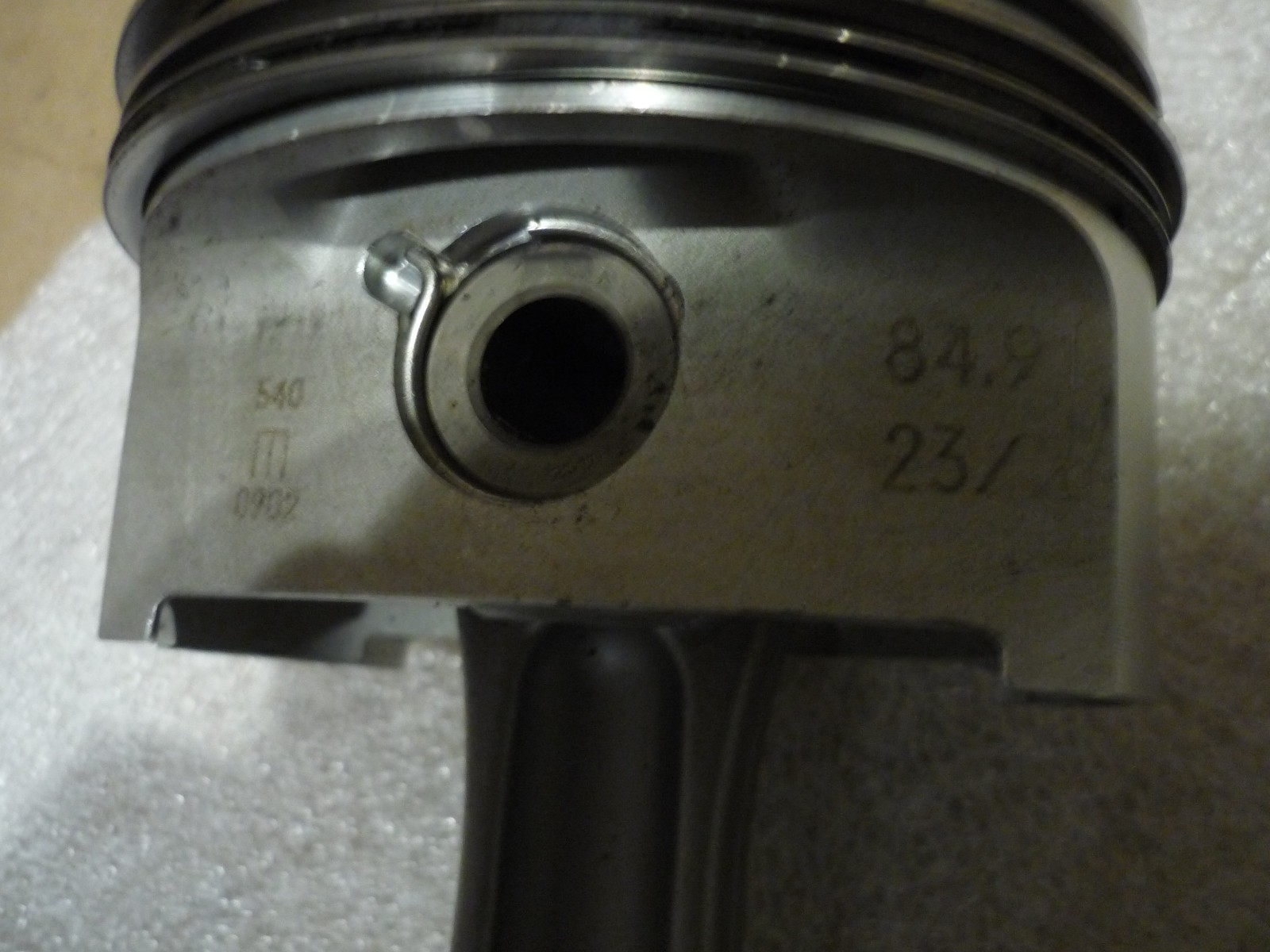 Ferrari 360 -Piston & Con Rod -P/N 179510 - 212652