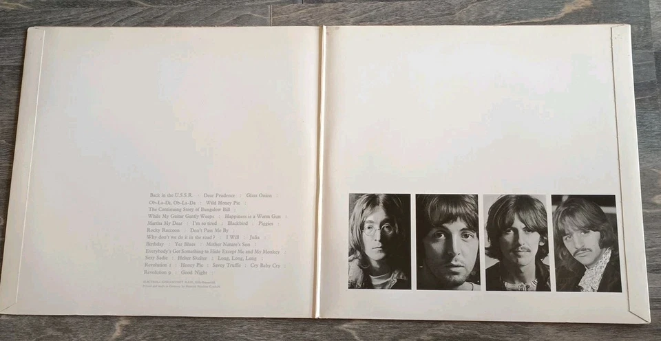 The Beatles - The Beatles  -  LP - No 0411604- Poster  VG++/VG - Bild 2 von 4