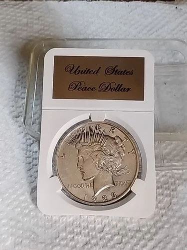 1923 plain Peace Dollar AU