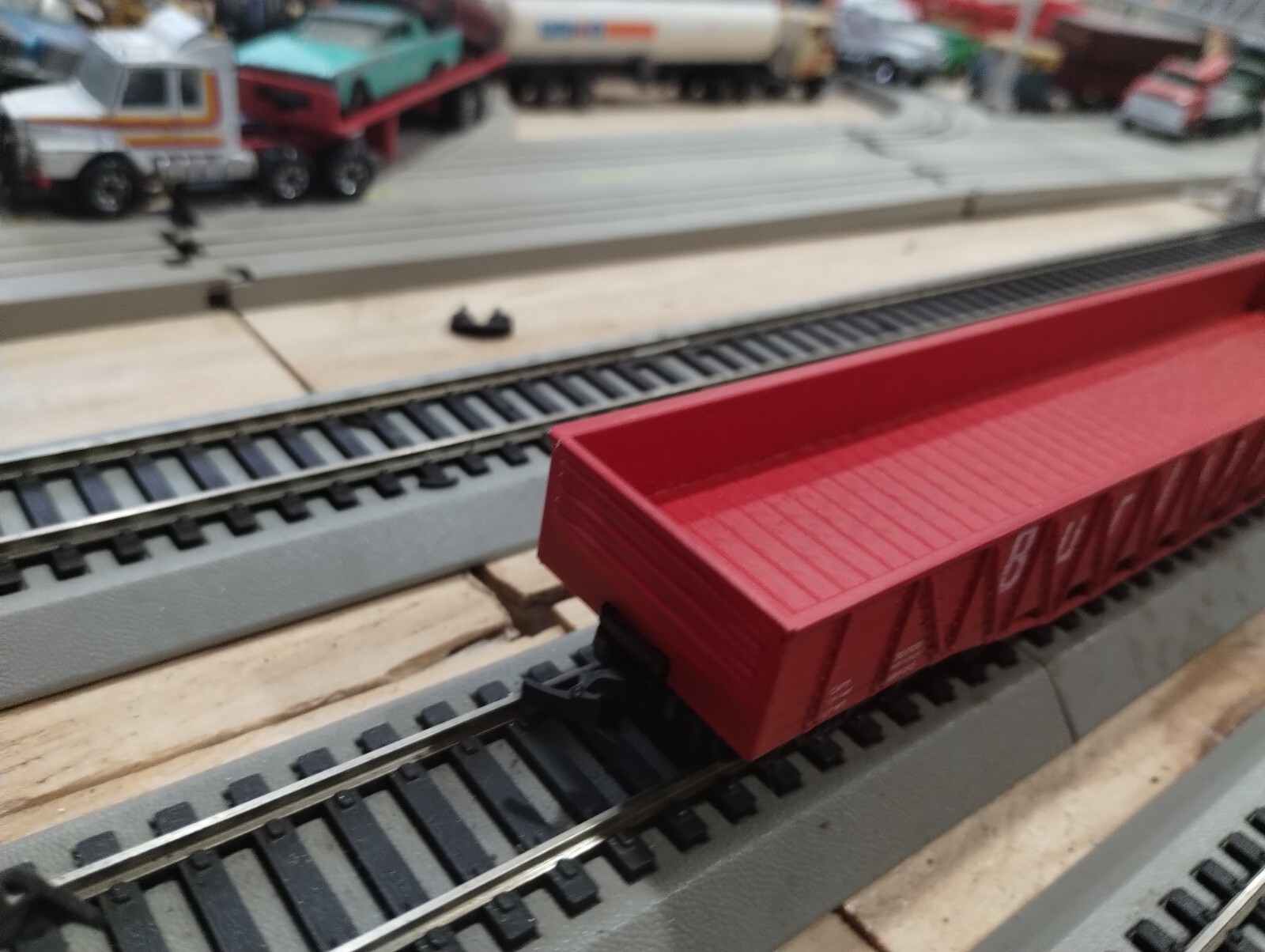 HO Model Train, Burlington Heavyweight Condolla Car Container | eBay