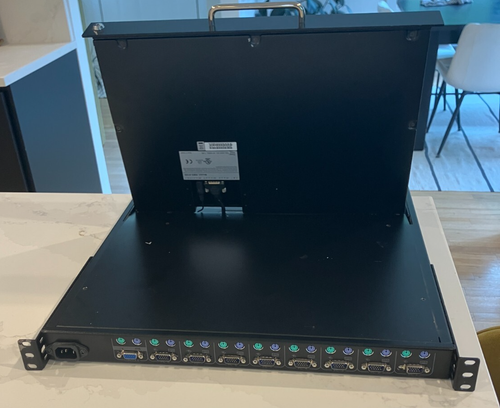 Slimage 15" KVM Console RMD-815N with rack mounting included - Photo 3/6