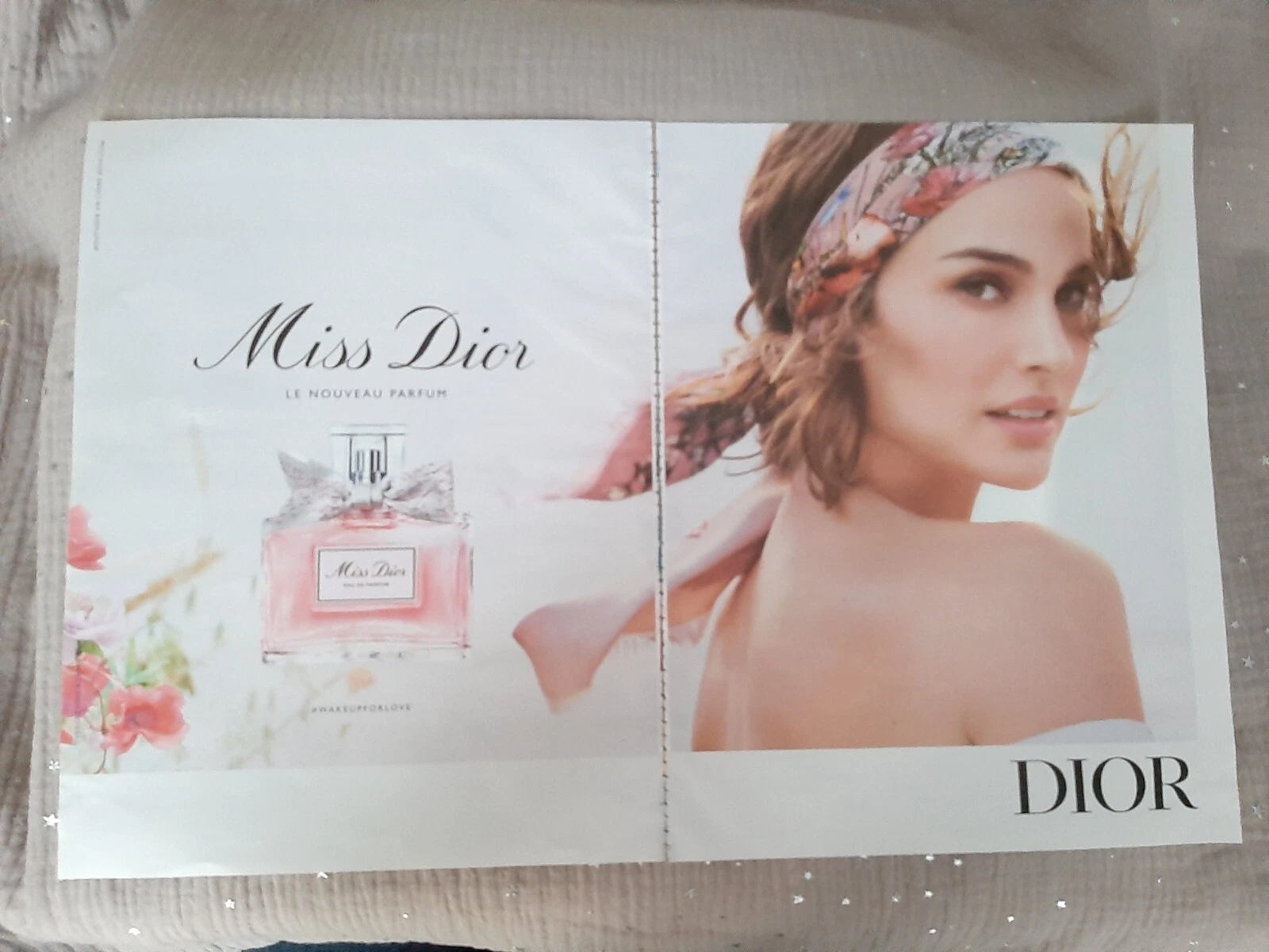 Publicité papier Parfum. Perfume Ad C. Dior Miss Dior de 2022