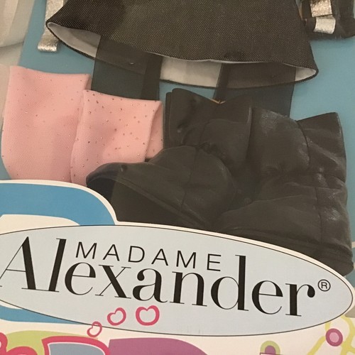 Madam Alexander Mia Bella Fashion Outfit For 18 In. Doll - Picture 3 of 9
