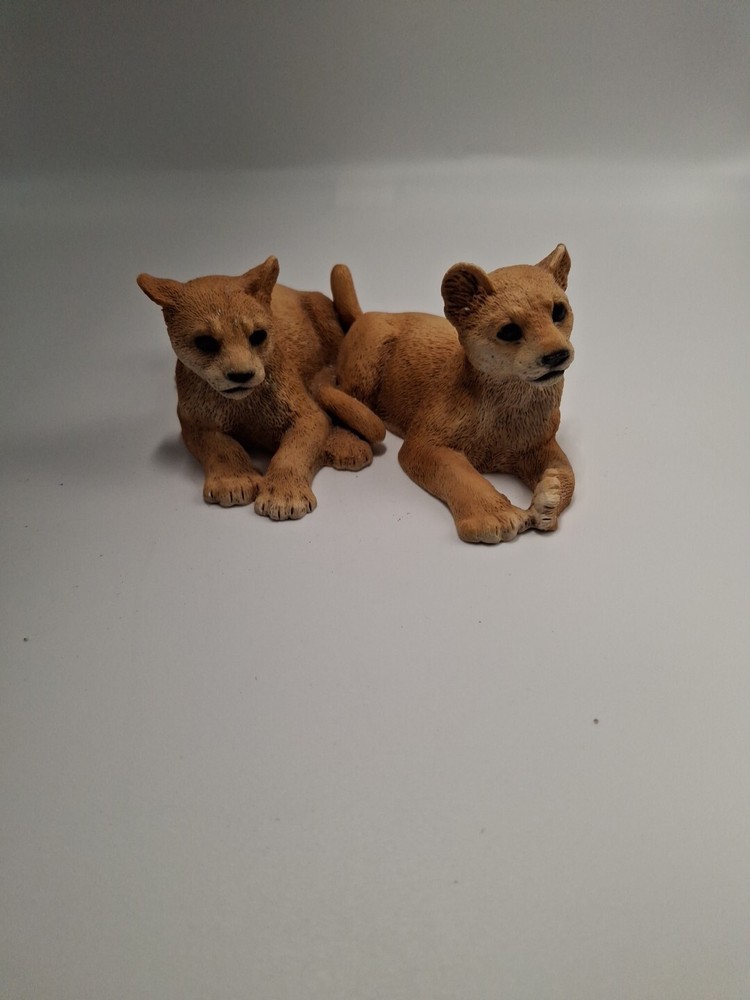 VINTAGE 1988 CASTAGNA TWO LION CUBS  FIGURINE MADE IN ITALY