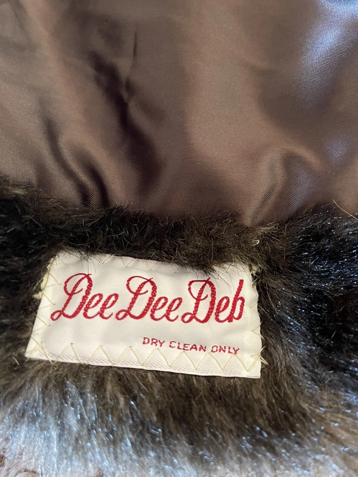 复古 Dee Dee Deb 女式长人造毛皮大衣 2 钩前尺寸 S/M — 第 2/4 张图片