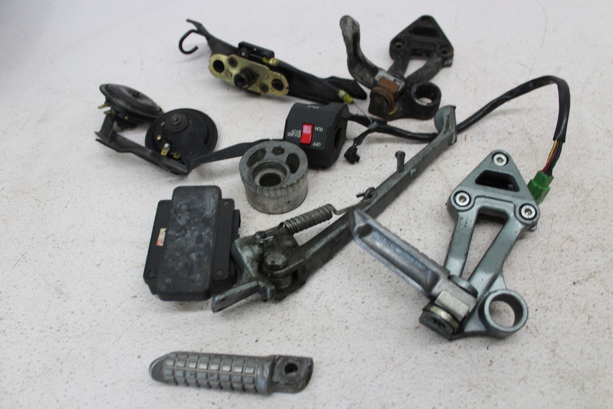 1993 KAWASAKI NINJA ZX11 ZX1100C PARTS AND HARDWARE NUTS