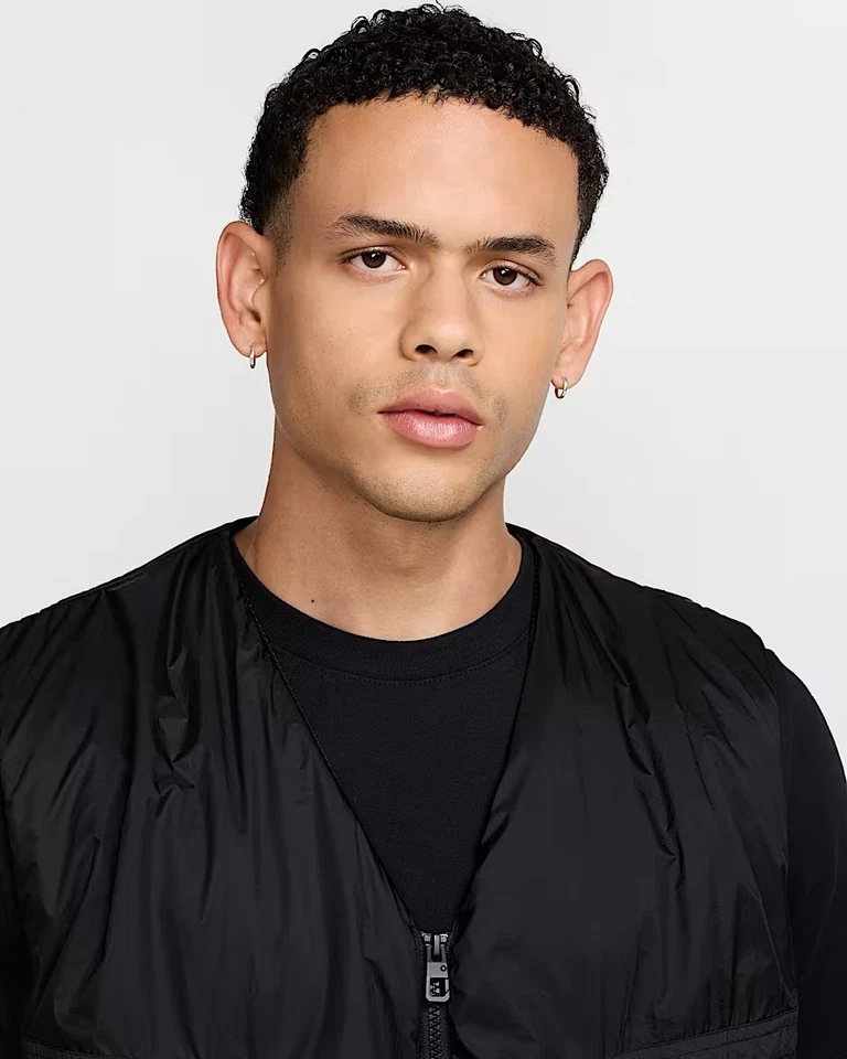 Nike Tech Lightweight Vintage Style Woven Gilet Vest Utility Black Various Sizes - Image 3 of 4