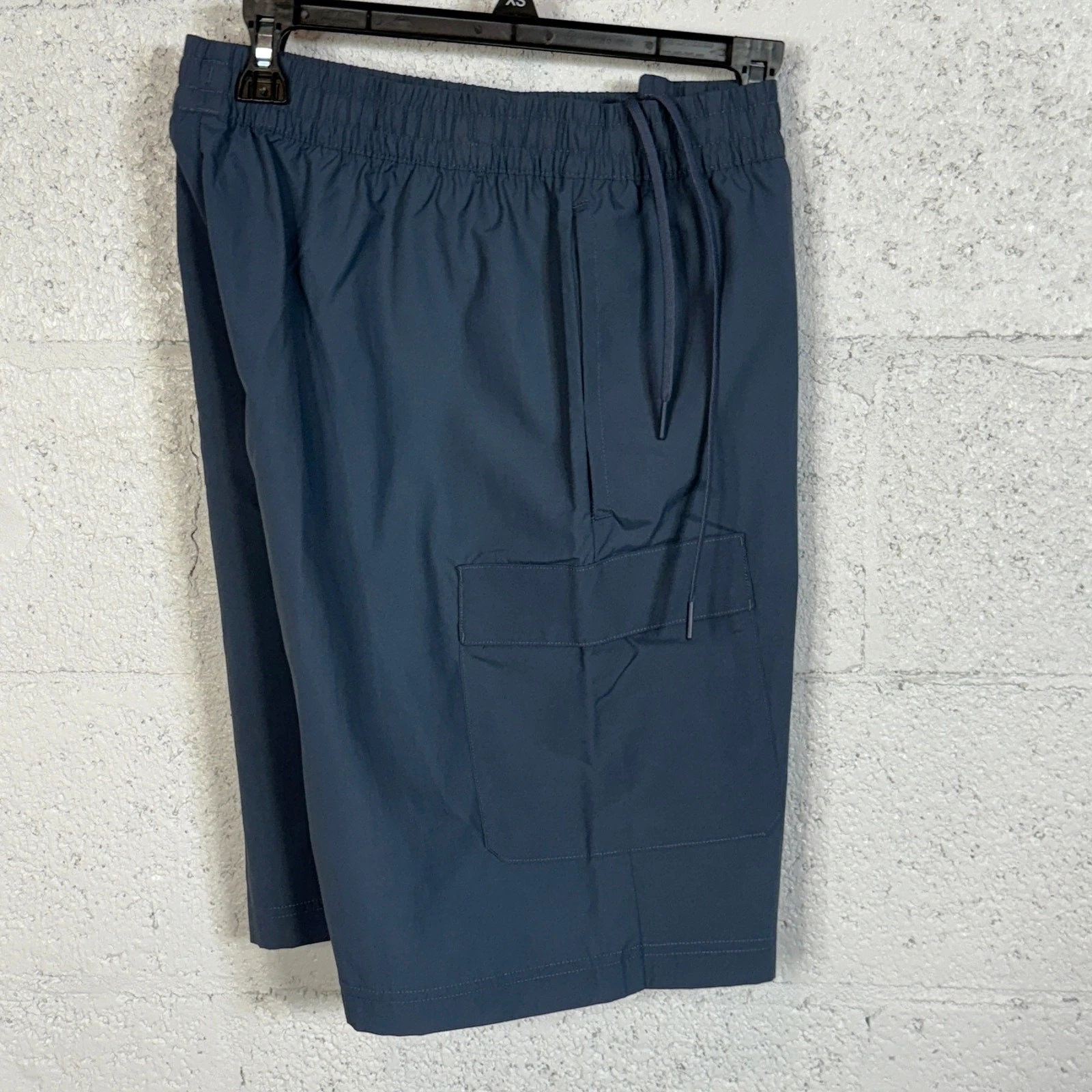 Reebok Men's Classics Uniform Regular-Fit 9" Cargo Shorts blue grey L MSRP $50