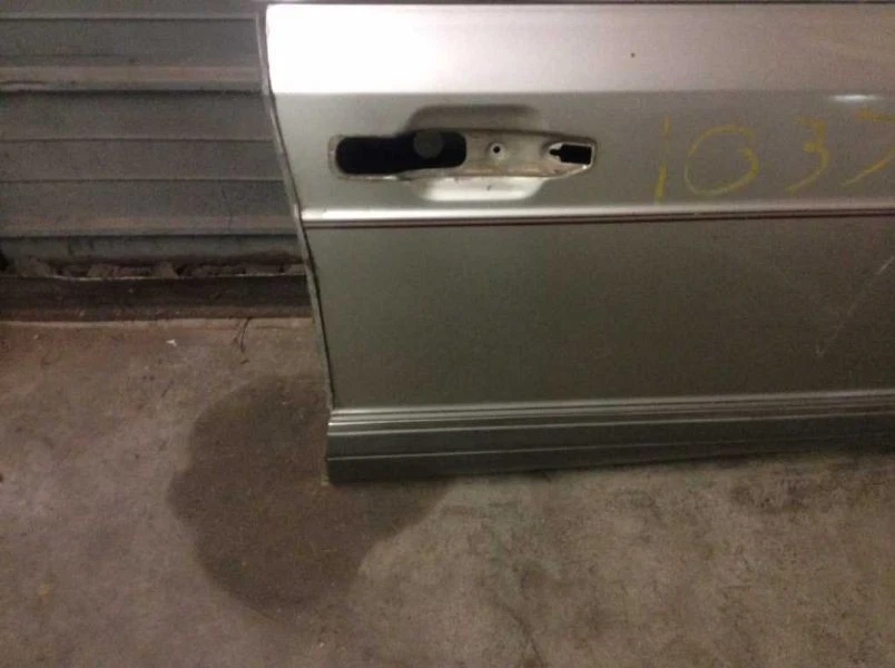 Right Passenger Front Door 126 Type Fits 88 89 90 91 Mercedes Benz 300SE Foto 2 de 4