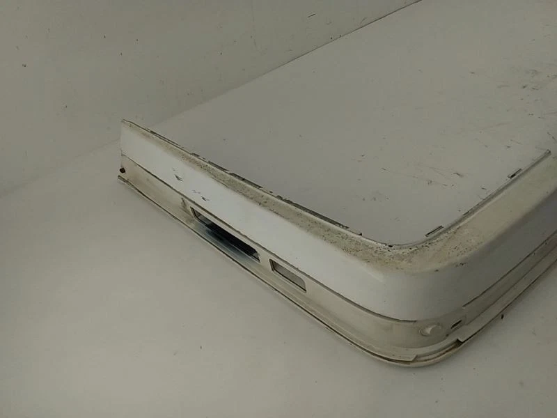 BMW 318i E30 Sedan Rear Bumper Cover Fits 1987 1988 1989 1990 1991 Foto 3 de 4