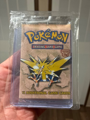 Pokémon TCG 1999 1st Edition Fossil Booster Pack Zapdos Art WOTC Sealed