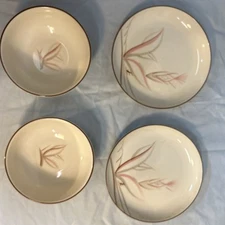 Winfield China Dragon Flower 7.5” Plates Set Of 2 And 6” Bowls Set Of 2 Vintage
