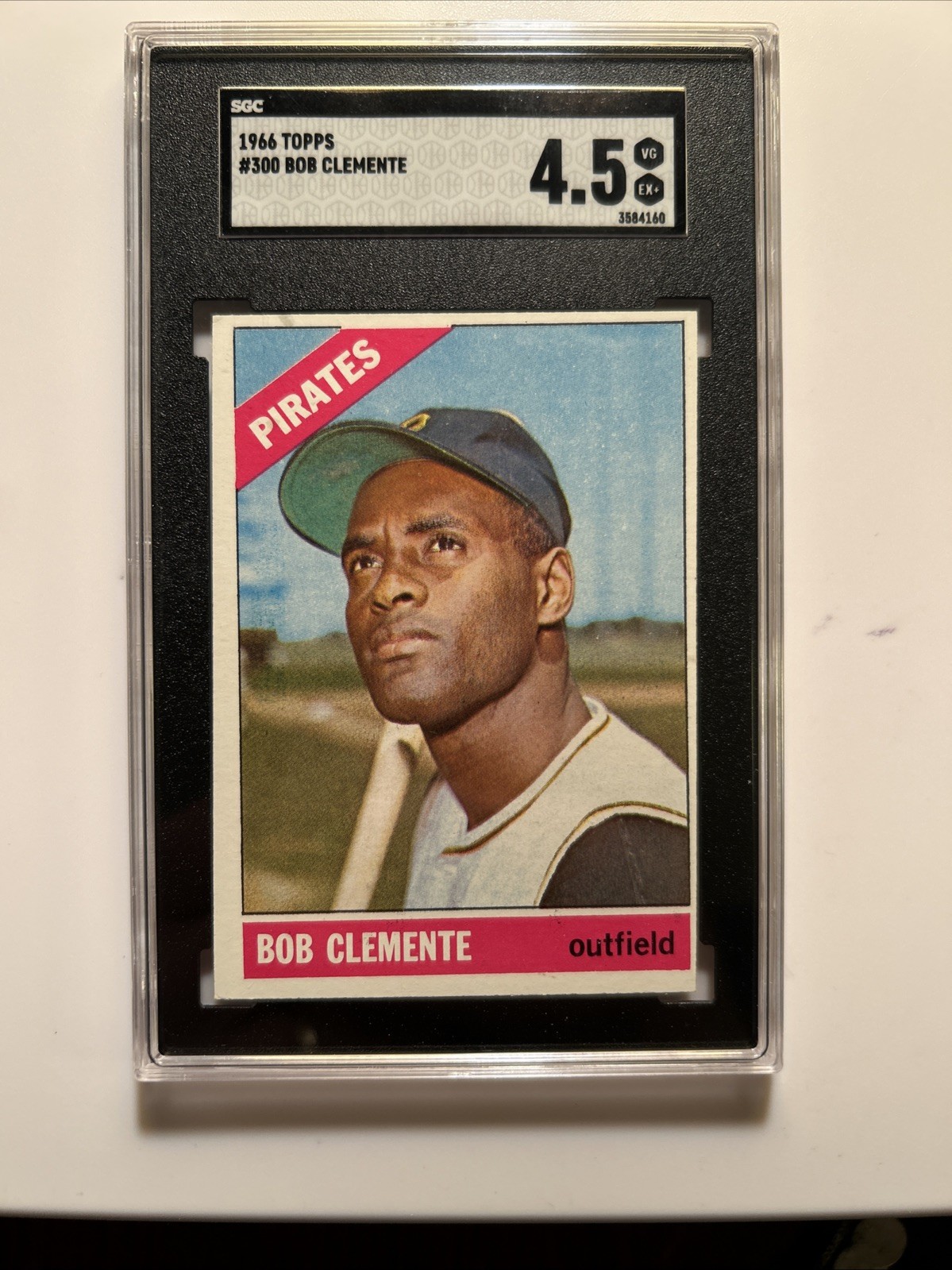 1966 Topps BOB CLEMENTE #300 Baseball Card SGC 4.5 VG-EX+