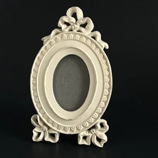 Ivory Color Vintage Swedish Bow Victorian Oval Picture Frame Fetco 2.5x3.5 Inch