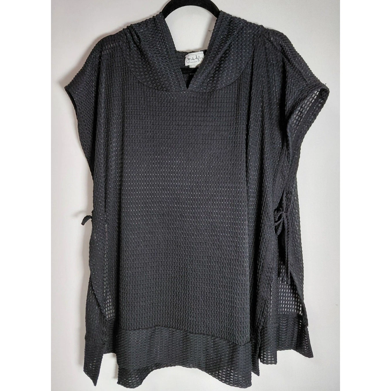 JORDAN TAYLOR Made in USA Poncho Black Solid Knit Women Size L