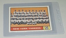 1961 TOPPS BASEBALL #228 NEW YORK YANKEES TEAM CARD NICE! MCCANNENTERPRISES