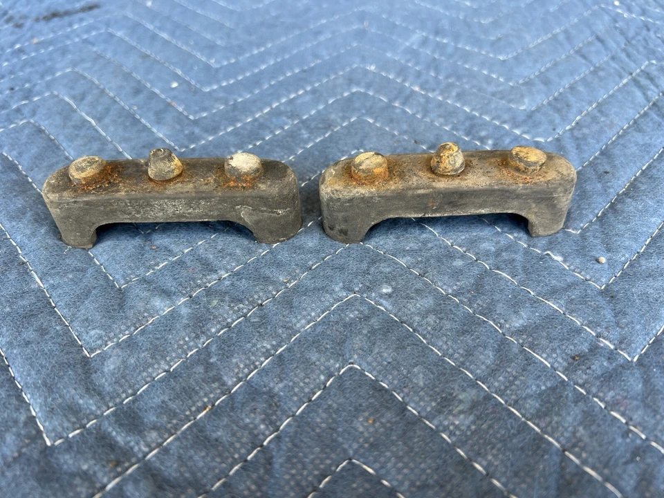 1986-1993 Volvo 240 740 940 par de almofadas de montagem em radiador 463304 fabricante de equipamento original #3725E - Imagem 3 de 4