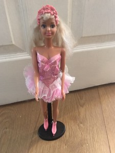ice skating sindy doll