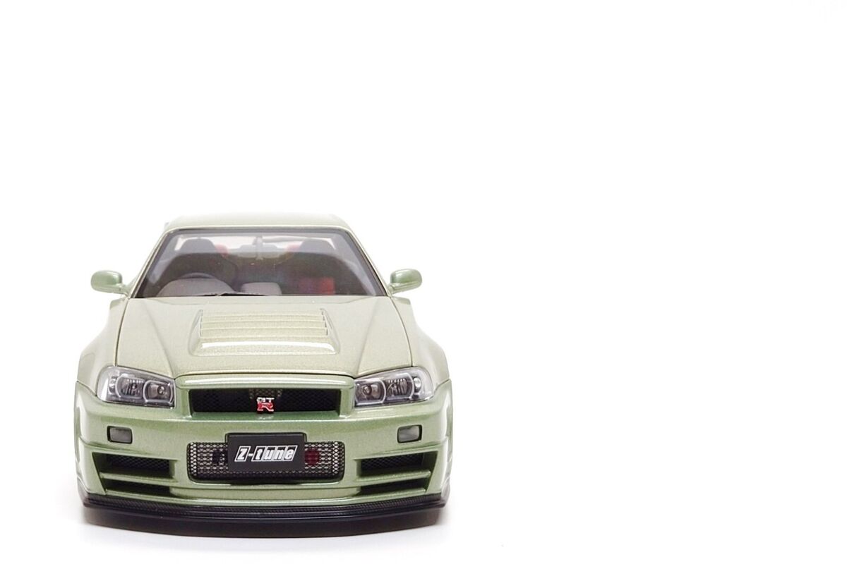 AUTOart 1:18 Nissan Skyline GT-R (R34) NISMO Z-Tune in AUTOart 1:18 Nissan Skyline GT-R (R34) NISMO Z-Tune in