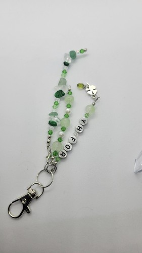 Dreamcatcher Yoohyeon Keychain Lucky Clover Handmade K-pop Phone Charm Jewelry - 第 3/3 張圖片