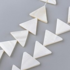 10 Strands Natural Freshwater Shell Triangle Creamy White Beads 15 18x17 21mm