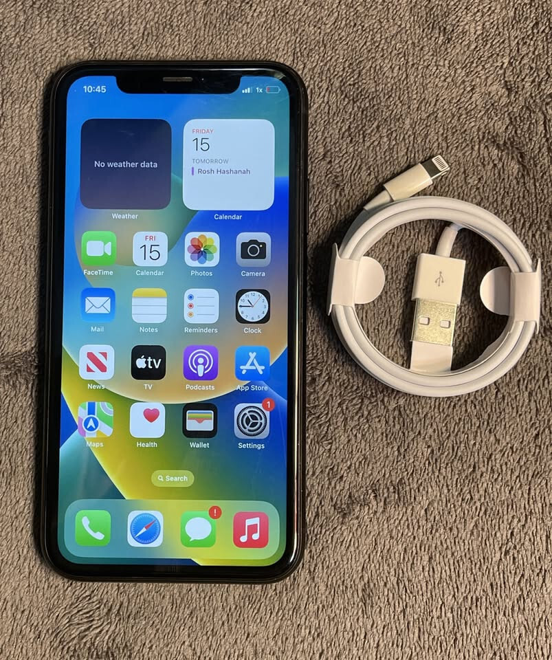 Apple iPhone XR - 64GB - Black - Unlocked Verizon T-Mobile 90% | eBay
