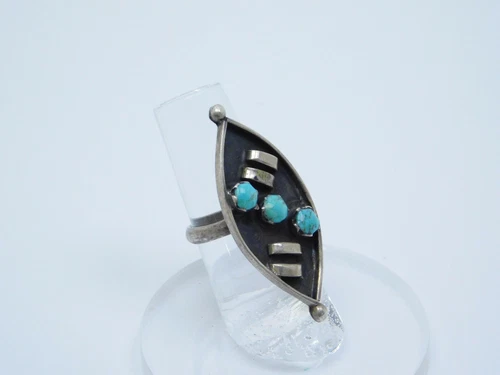 VINTAGE NATIVE AMERICAN BLUE TURQUOISE SILVER RING Size: 5.5