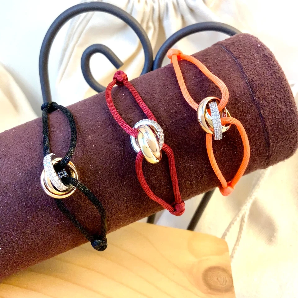 Pulsera Diaria Piedra Trinidad Chapada en Oro Cadena Roja Tamaño Libre Sin Coloración  Foto 2 de 4