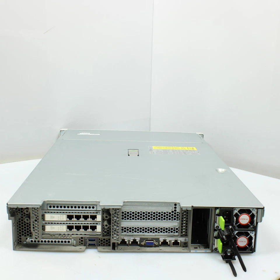 Cisco UCS-C240-M5 24 bahías 2,5" Xeon Gold 6132 96 GB de RAM sin unidades/servidor de sistema operativo Foto 3 de 4