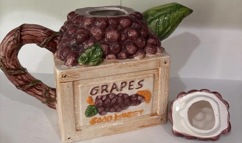 Vintage 1994 Grape Crate Teapot, Pick of the Crop Cardinal. - Picture 6 of 7
