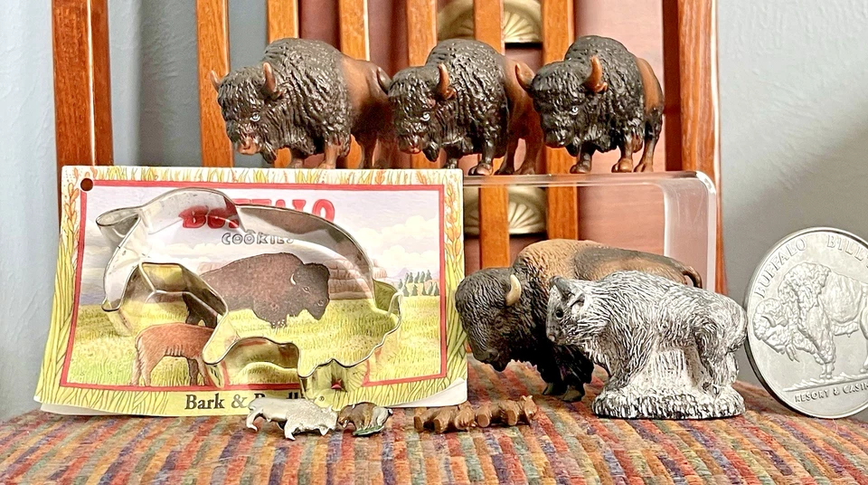 Lote De Colección Búfalo/Bisonte/11 Artículos Schleich y Alemania Occidental Estatuillas, Prendedores y Más Foto 2 de 4