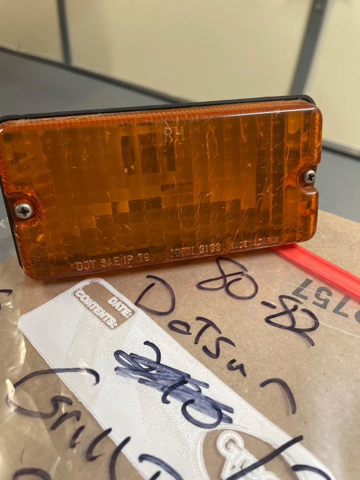 🔥 80-82 Datsun B310 front grill 右握 转向信号灯镜头 3133 IKI — 第 2/4 张图片