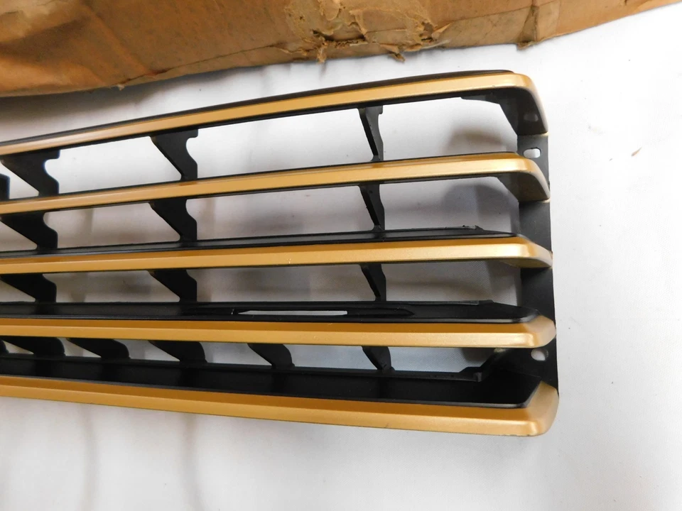 Nuevo de Lote Original Ford 1979 1982 Mercury Capri Grille 1980 1981 RS bordes dorados Foto 4 de 4