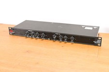 dbx 223 Stereo 2-Way / Mono 3-Way Crossover CG01X7Q