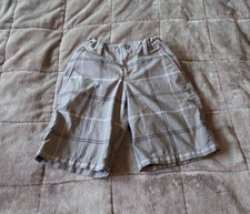 Under Armour Boys Golf Shorts Gray Plaid YSM HeatGear Poly Spandex Loose Fit