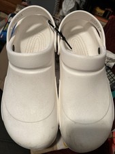 Crocs Slip Resistant Shoes Bistro Clogs, Nurse Chef Work Shoes Men s Sz 11