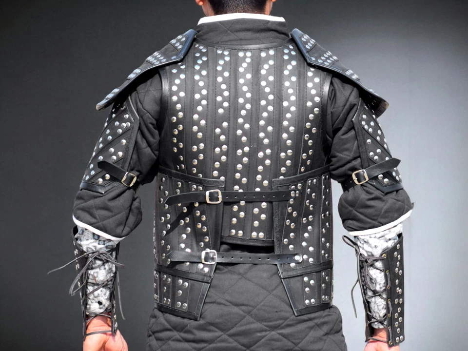 Medieval Knight Leather Breastplate – Viking Warrior Cosplay Armor for LARP - Image 3 of 4