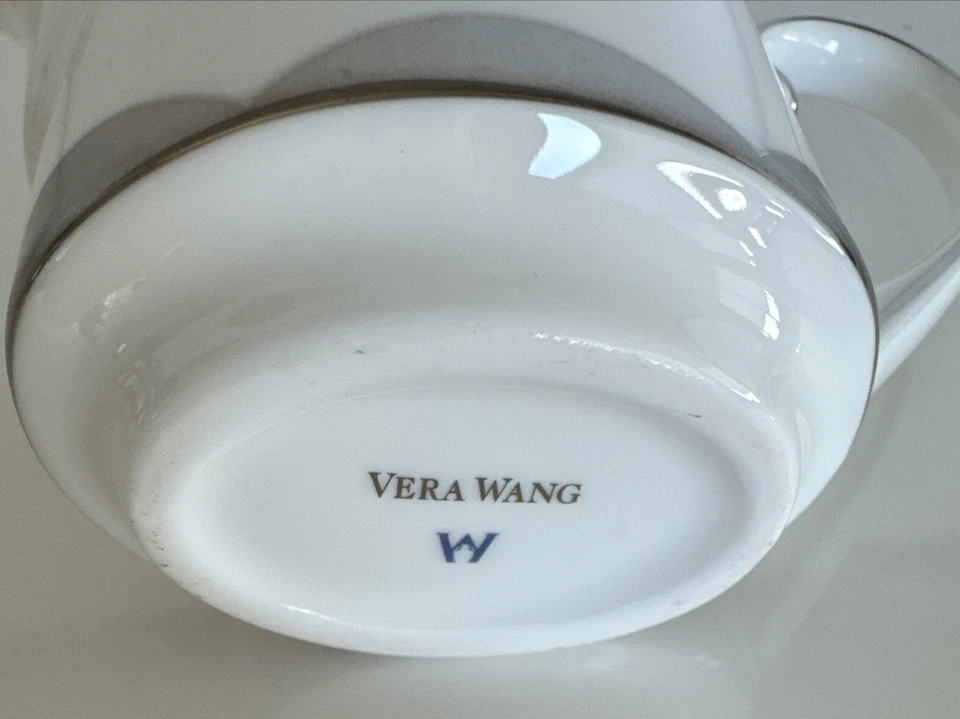 Vera Wang Lotus Platino Crema Hueso China Por Wedgwood NUEVO Foto 3 de 4