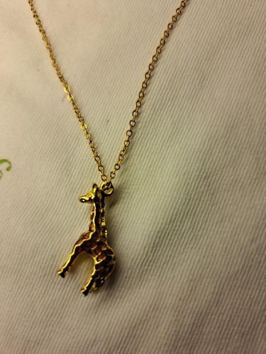 Giraffe And Chain Gold Toned Non-Magnetic Unbranded 20" +"