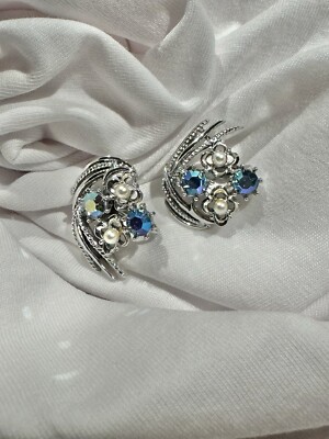 Vintage Mid Century Modern 50's CORO Rhinestone Clip On  Earrings Like 