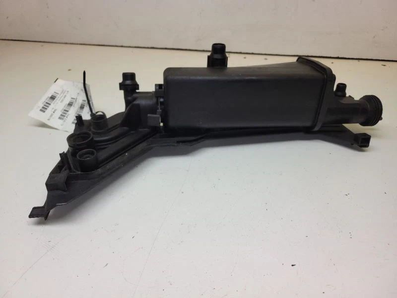 BMW 330CI 2003 depósito de refrigerante Foto 2 de 4