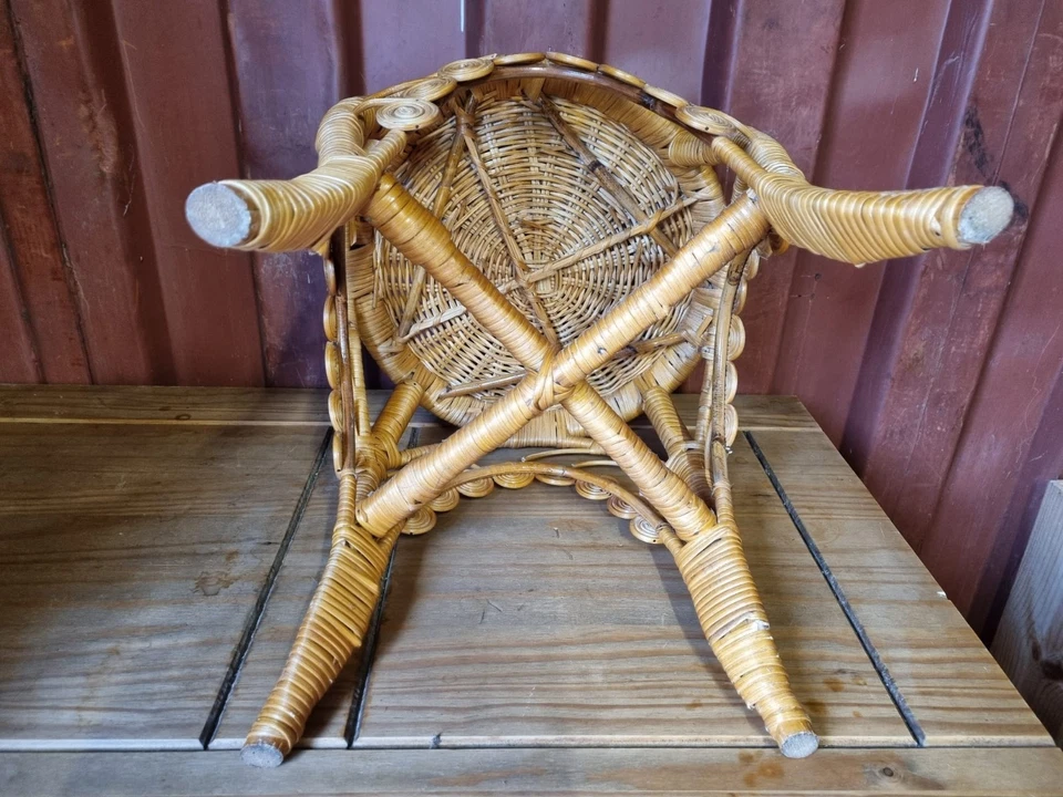 Vintage Round Cane Bamboo Boho Stool Side Table Plant Stand Tiki Retro - Image 3 of 4