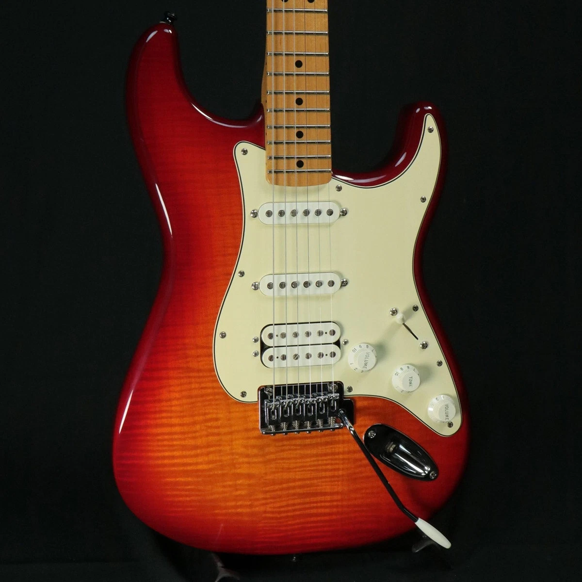 Fender Deluxe Stratocaster for sale | eBay