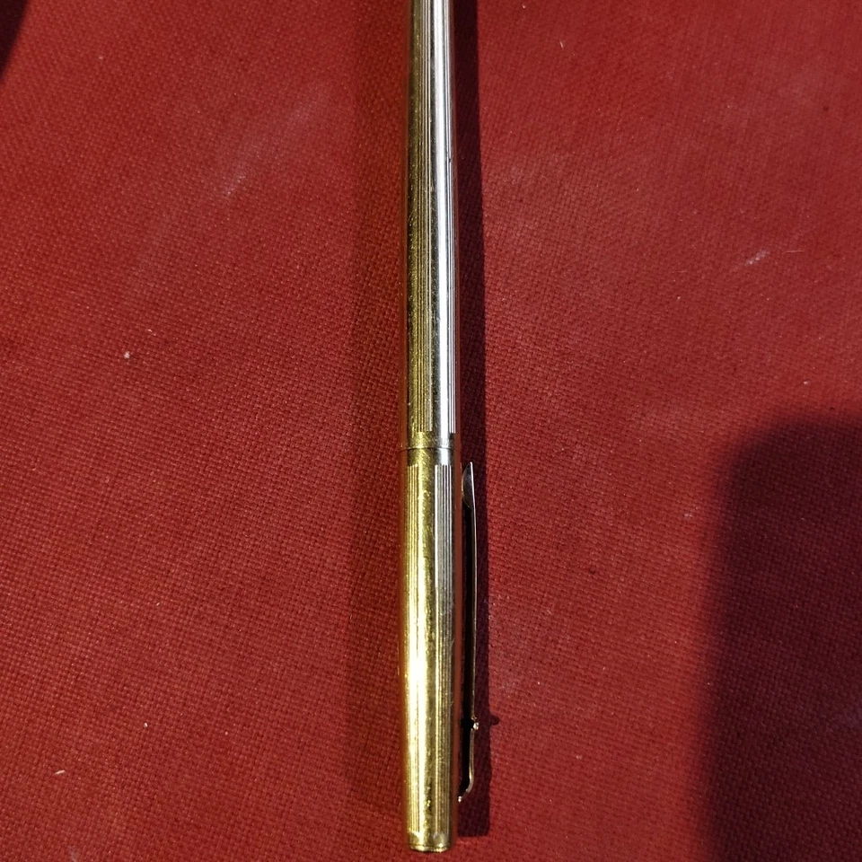 Pluma Estilográfica Suiza Caran d’ache Chapada en Oro “G” 14K 585 M Foto 4 de 4