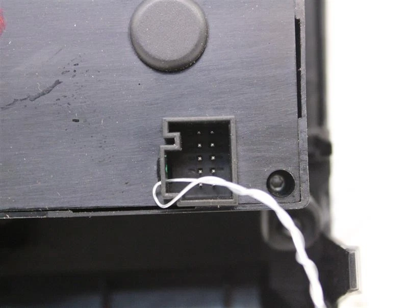 INTERRUPTOR CONSOLA TABLERO MERCEDES-BENZ R320 R350 2007 07 1648209589 907392 Foto 3 de 4