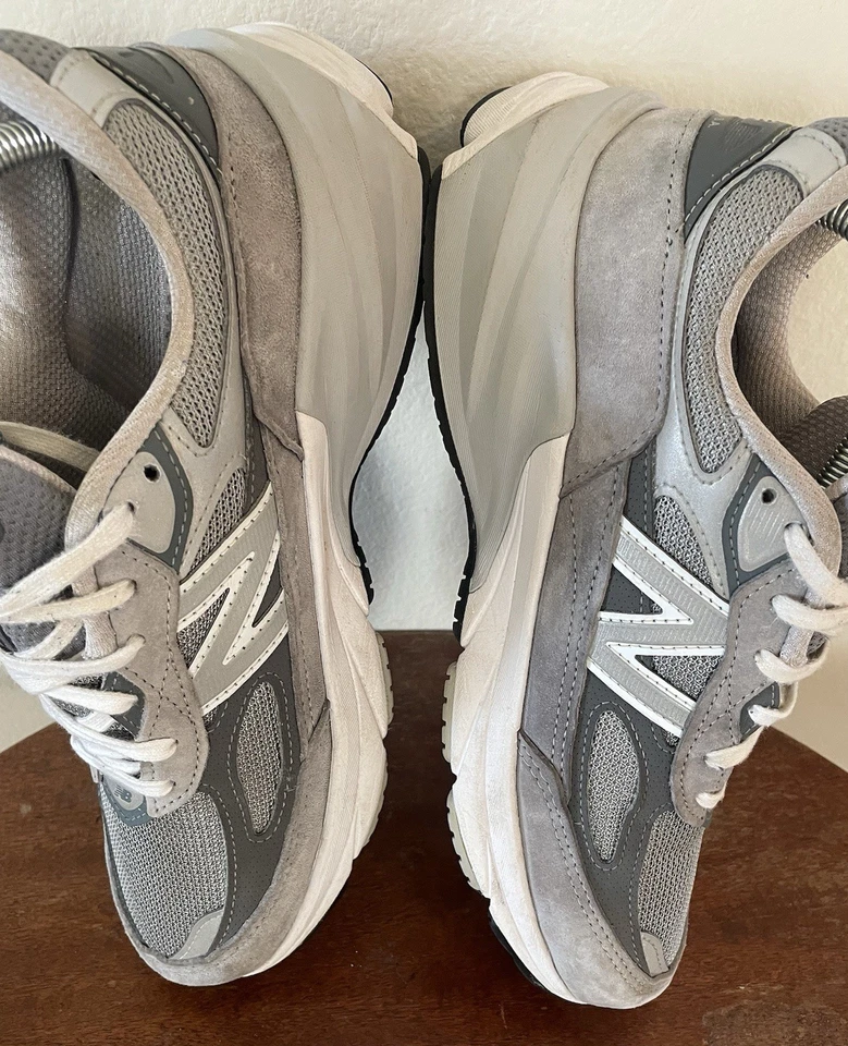 Zapatillas Mujer New Balance 10 B Hechas en EE. UU. 990v6 en Gris/Blanco Foto 3 de 4